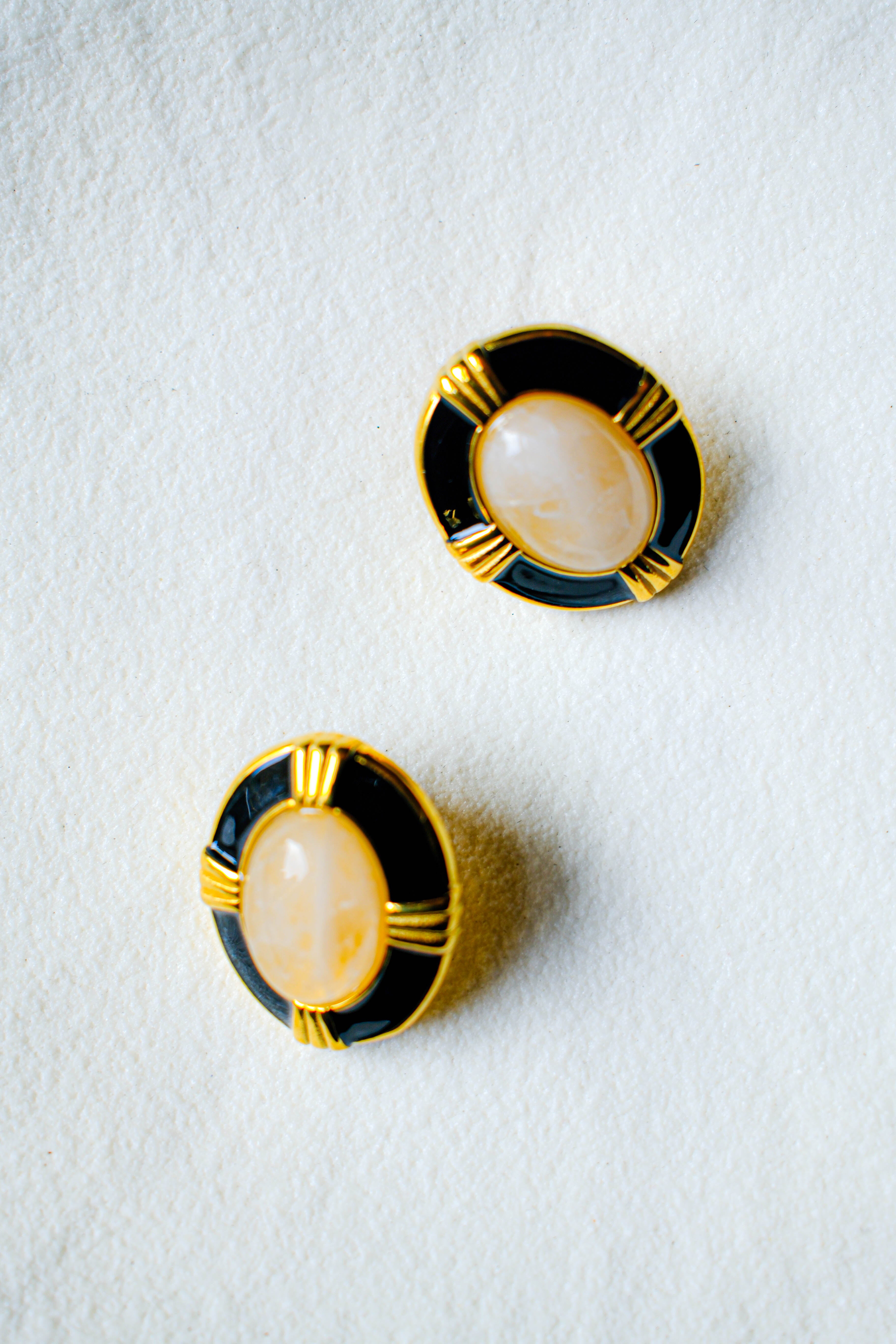 black earring