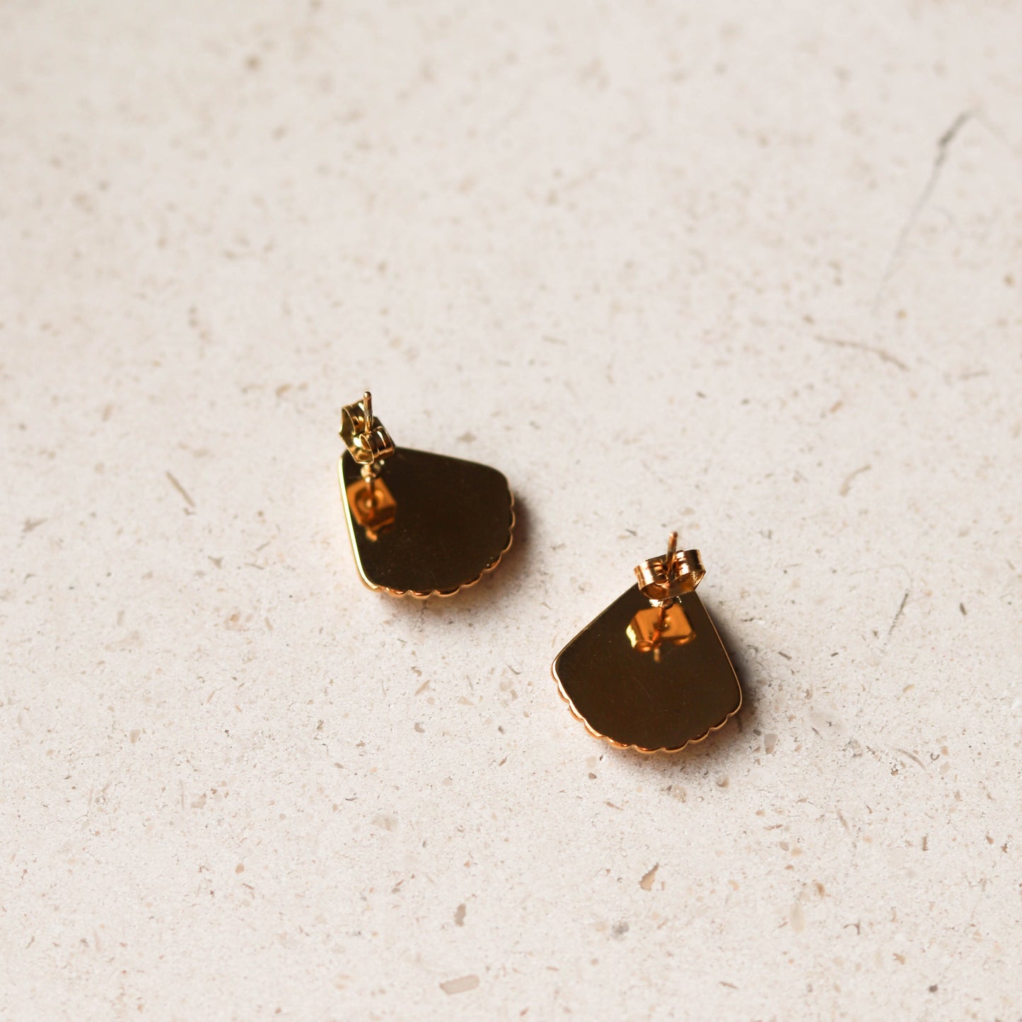 Radiant Shell Studs